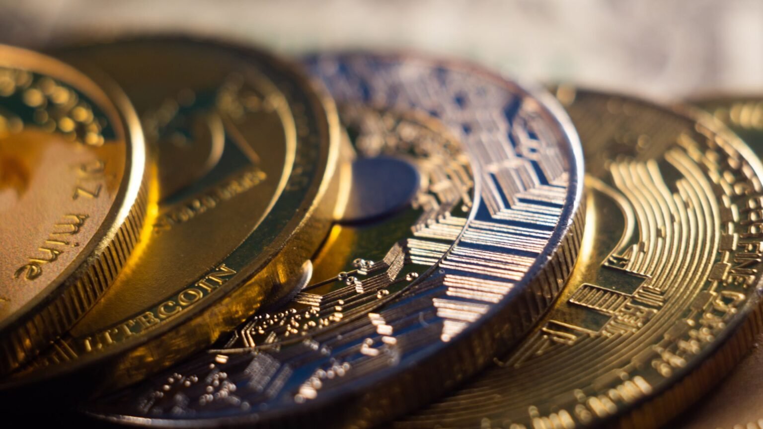 crypto cold wallet hardware device for safe long-term cryptocurrency storage and self-custody (1)